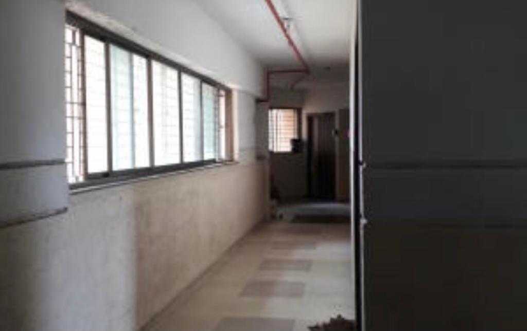 Available In 2.5 bhk Flat For Rent In Thane City Will Prime Location Located With Semi Furnished Flat Available.