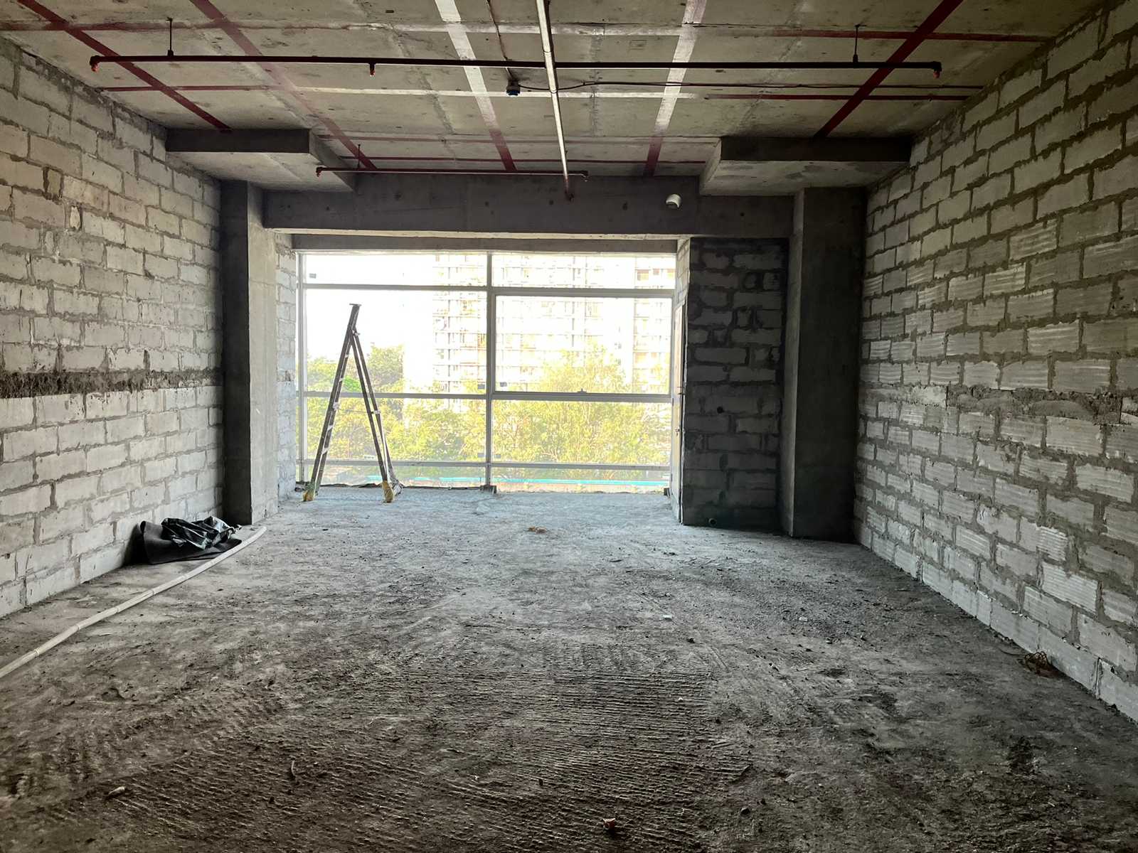 Available in Commercial Office For Rent In Thane City For Locality Located.